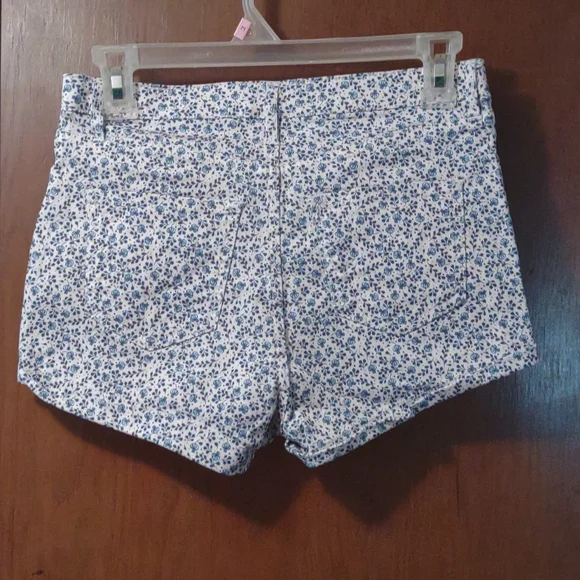 H&M bundle lot 3 booty shorts size 2 blue floral mauve pink floral yellow birds - Picture 6 of 14